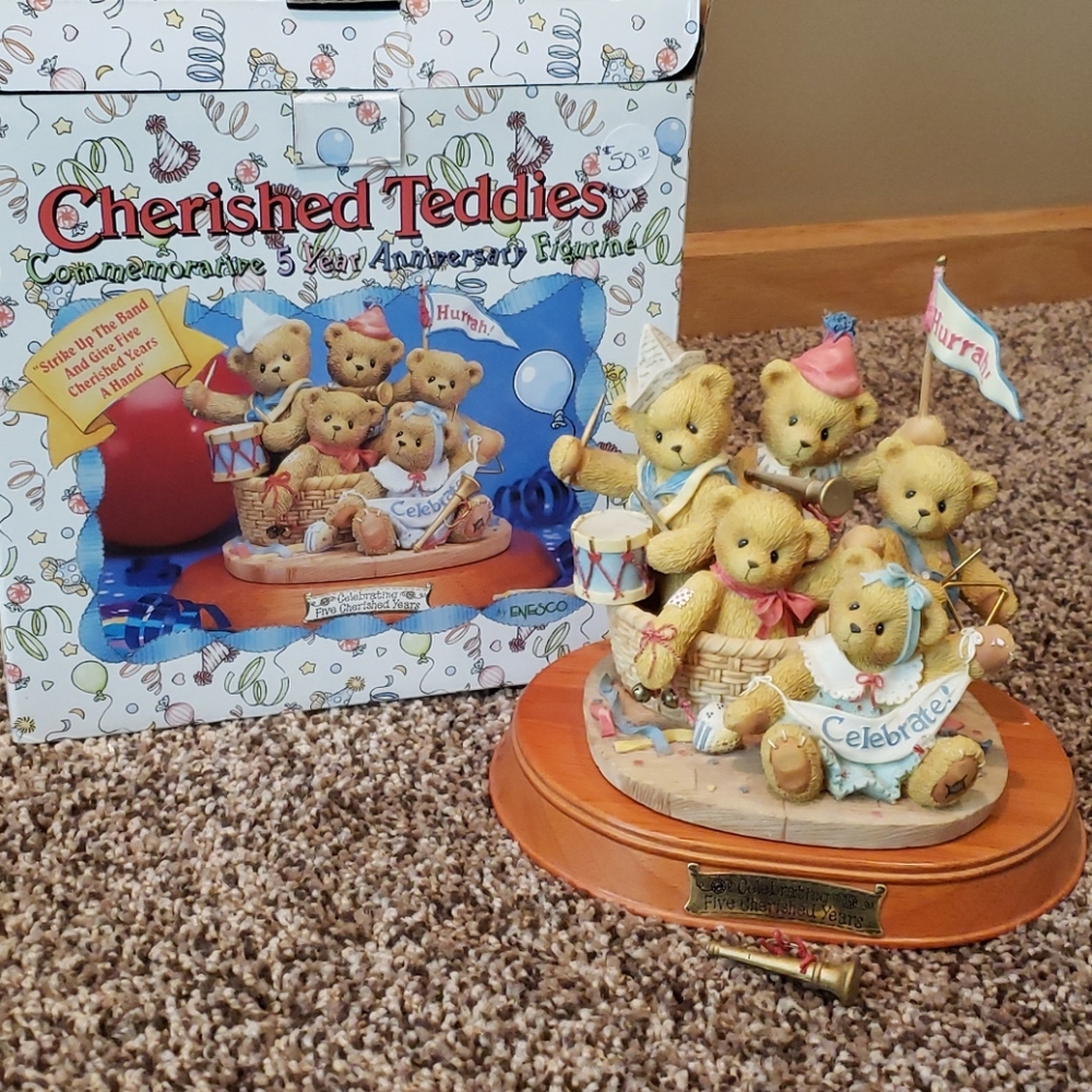 Cherished Teddies "Strike Up the Band"
